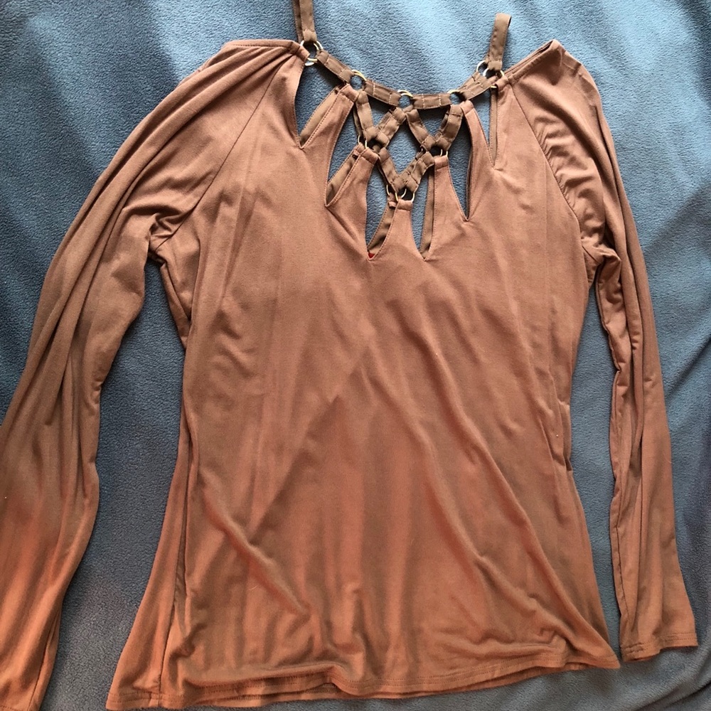 NWT buckle top!